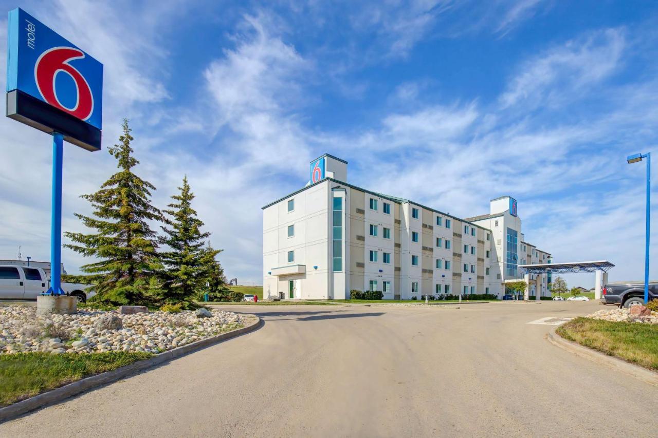 Motel 6-Grande Prairie, Ab Екстериор снимка